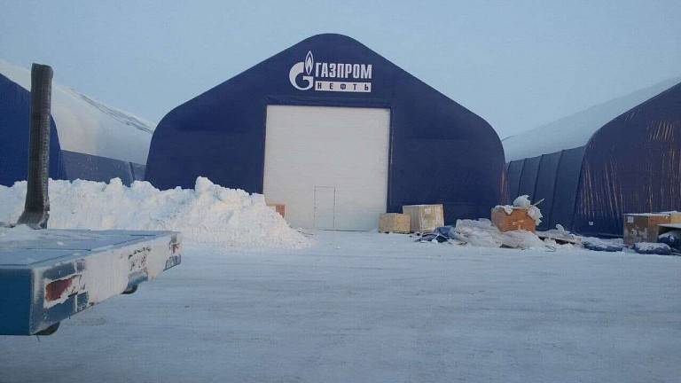 Промышленные ворота проверены суровыми погодными условиями. Промышленные ворота проверены суровыми погодными условиями.